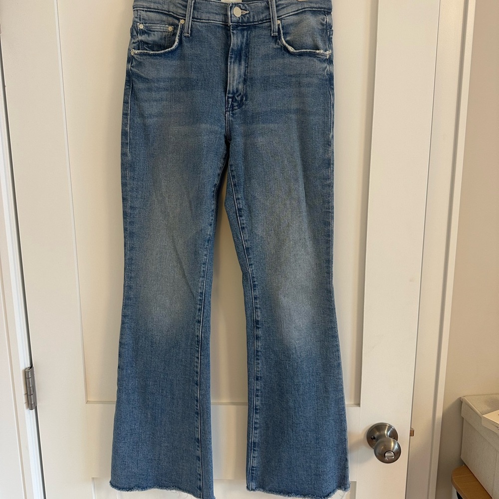 MOTHER Weekender Fray Jeans